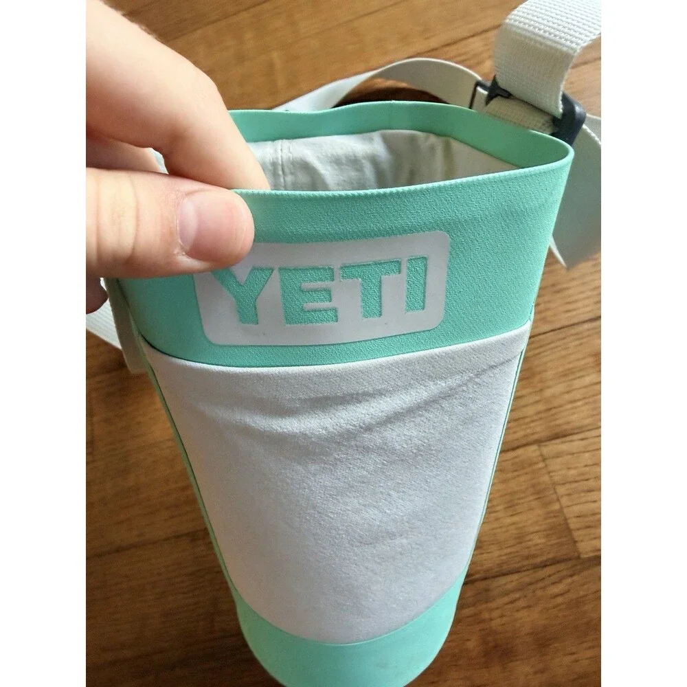YETI Rambler Large 26/ 36 oz bottle sling RARE Color Aquifer Blue Teal Used